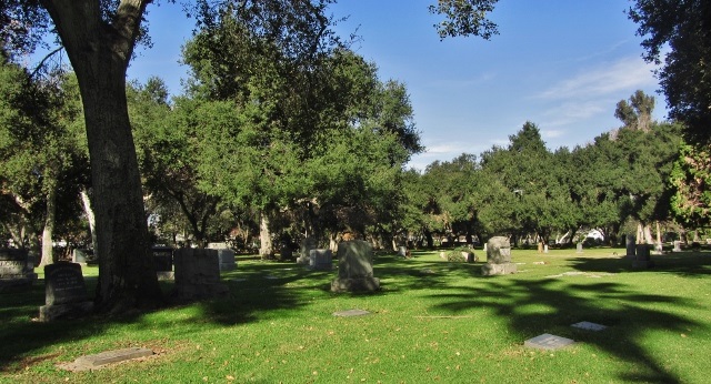 Oak-Park-Cemetery-3.jfif